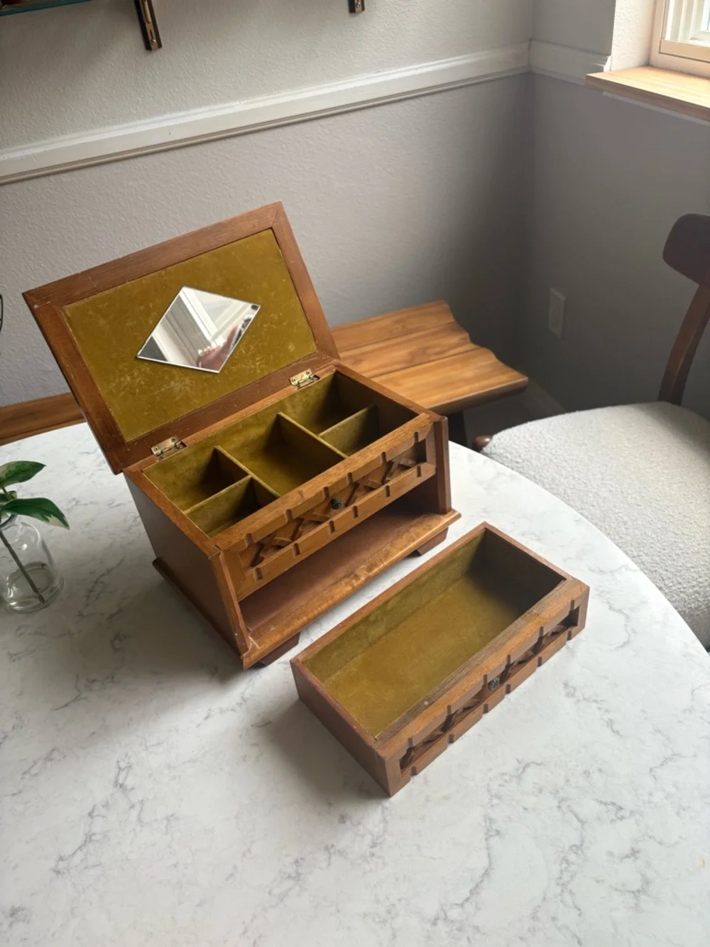 Vintage Wooden Jewelry and Accessory Organizer Box in Brown
